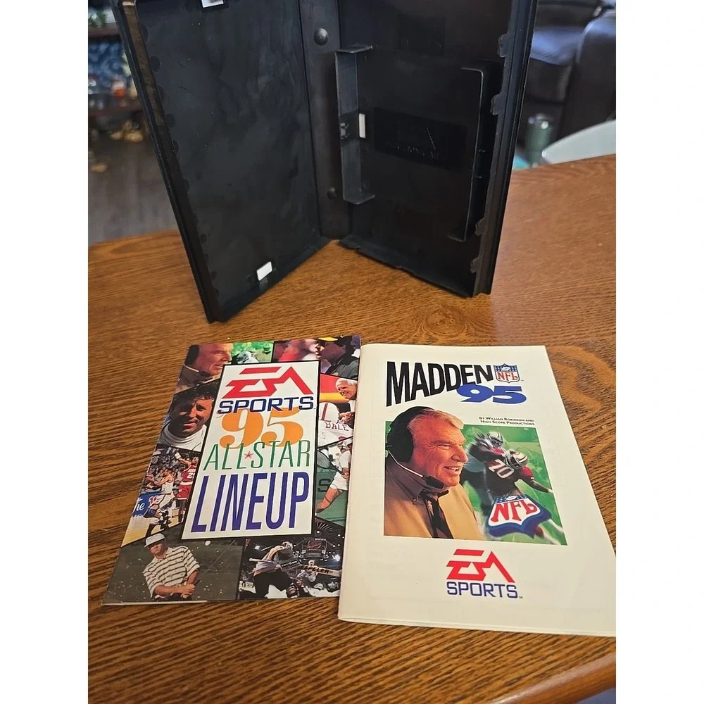 NO GAME Madden 95  MANUAL & CASE ONLY - Sega Genesis‎